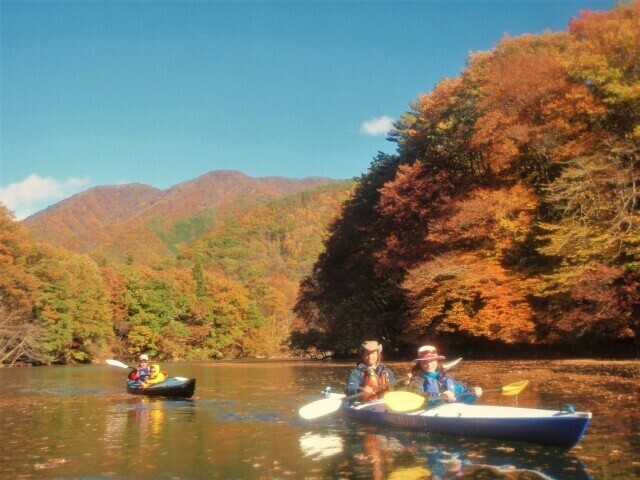 21年10月 秋は紅葉 穴場シリーズ 秘境 カヤック探検クルーズ 関東北西部 片品渓谷情報と近くのホテル 旅館 Biglobe旅行