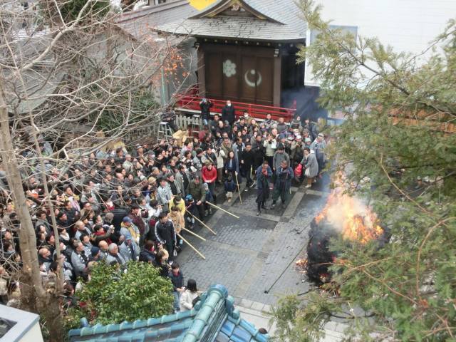 21年01月 鳥越神社とんど焼き情報と近くのホテル 旅館 Biglobe旅行