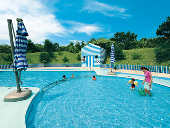 クラブメッド石垣島（カビラ）　プールは赤ちゃんも一緒に楽しめます