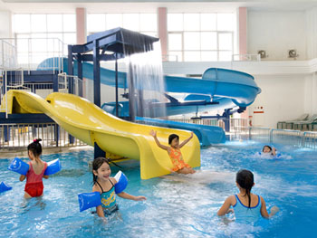 ルネッサンスリゾートオキナワ　水遊びが楽しめる子供用プールも完備