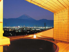 甲府の夜景を独占する温泉１１種類のお風呂　ホテル神の湯温泉
