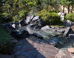 鬼怒川公園の露天風呂